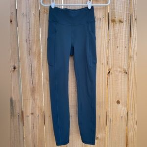 Lululemon Invigorate leggings 25” size 2 in Submarine